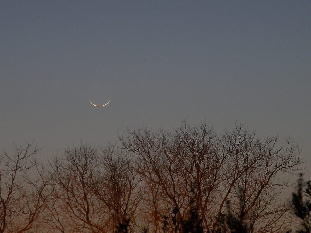 Croissant de lune symbolisant le calendrier hijri